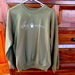 Dog Mom Sweatshirt 🐶